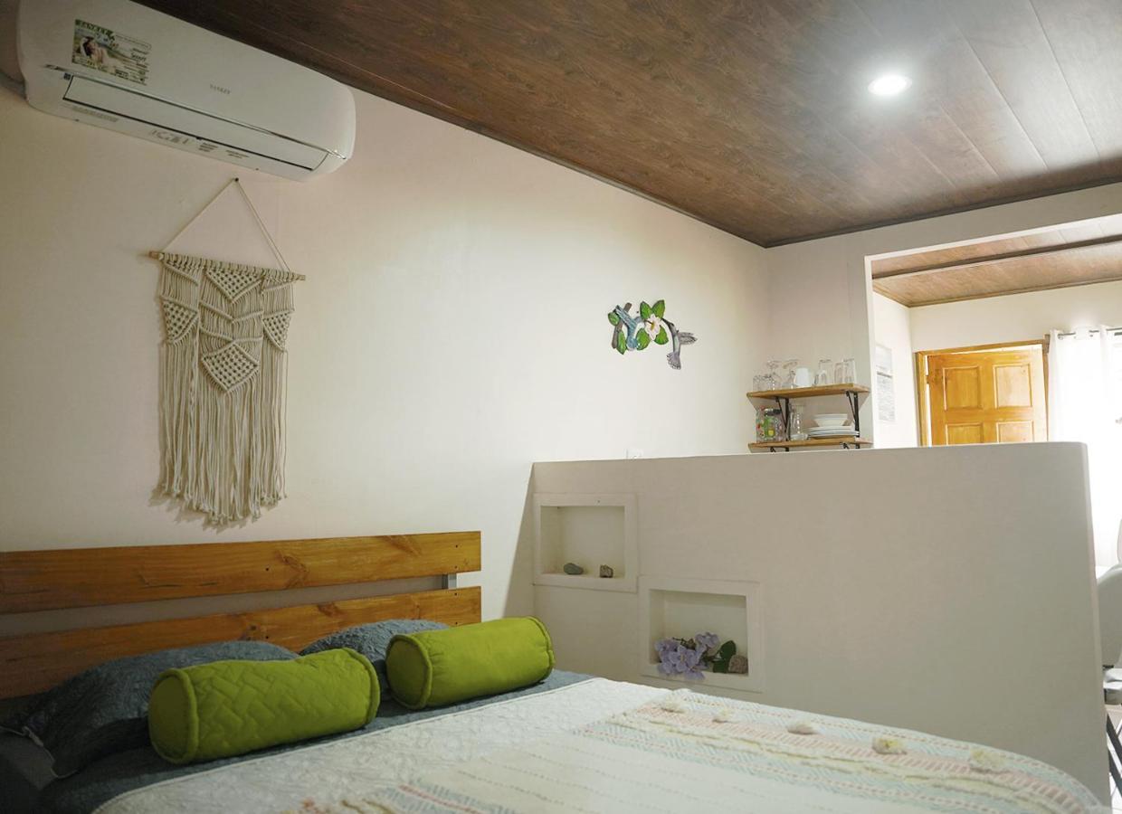 Apartamentos Y Studios Brisas Del Mar Santa Teresa Playa Santa Teresa  Eksteriør billede