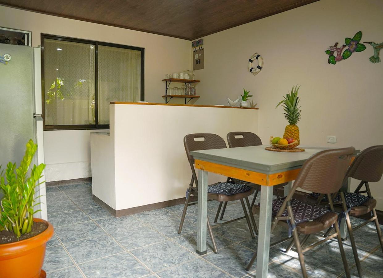 Apartamentos Y Studios Brisas Del Mar Santa Teresa Playa Santa Teresa  Eksteriør billede