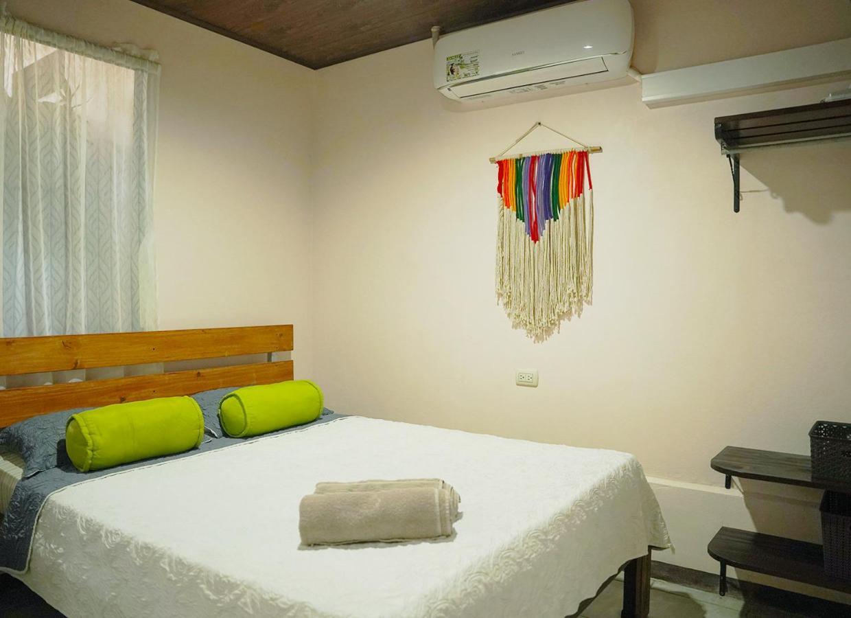 Apartamentos Y Studios Brisas Del Mar Santa Teresa Playa Santa Teresa  Eksteriør billede
